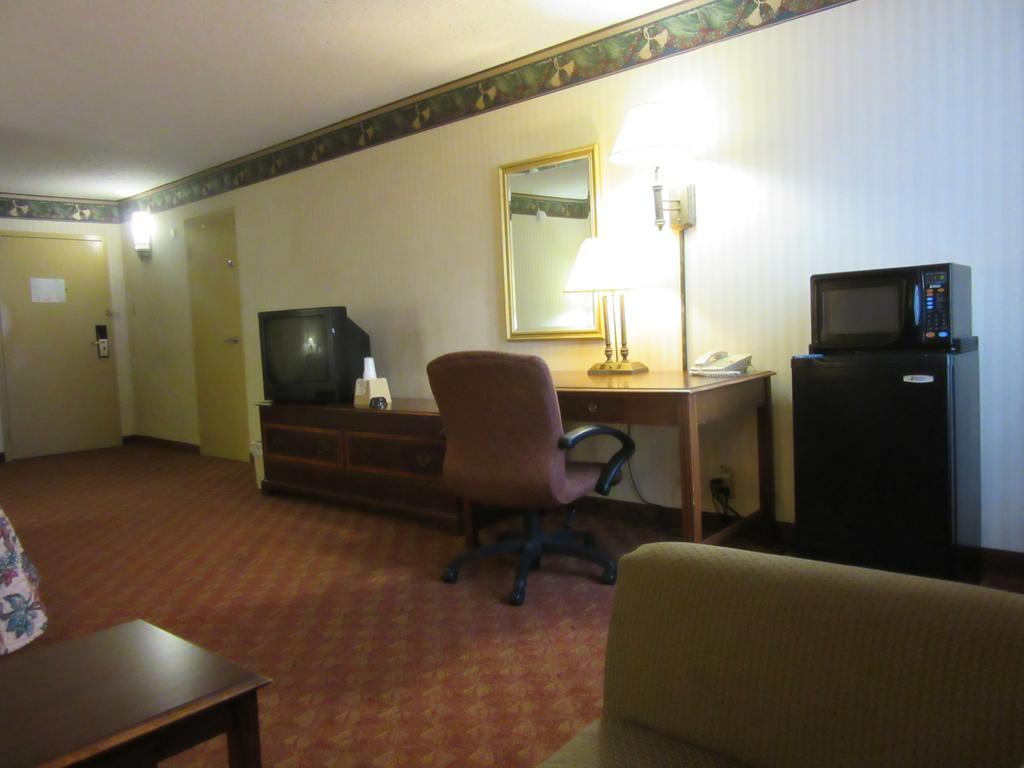 Governor's Inn & Suites Memphis Rom bilde